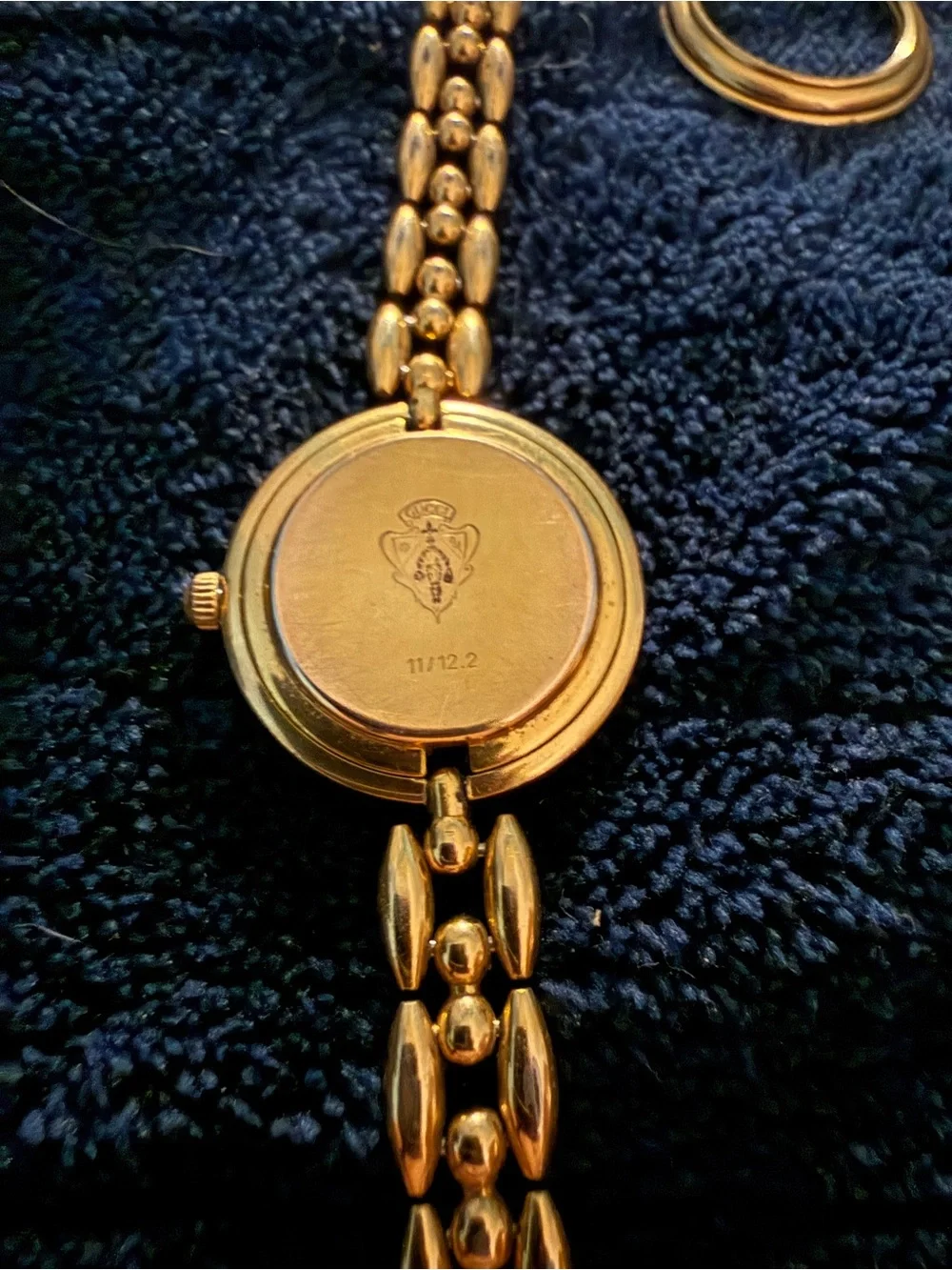 GUCCI Interchangeable Bezel Watch With Gold Tone Bezel - Picture 3 of 4